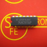 74HC107